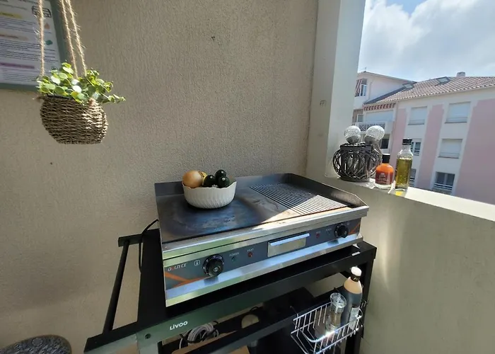 Apartman T1 Climatise Avec Terrasse & Acces Piscine *