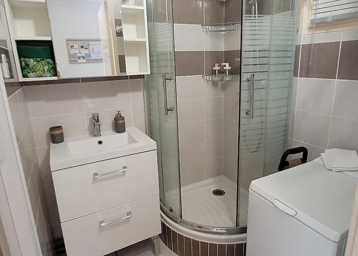 T1 Climatise Avec Terrasse & Acces Piscine * Ле-Лаванду